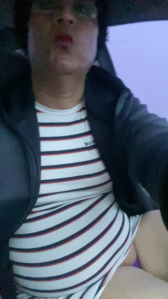 Emmanat studios: Emma Nataly buitenshuis shemale 3