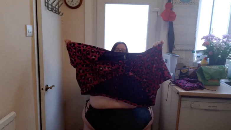 SSBBWLadyBrads: SSBBW tries on new bikinis fat belly ass