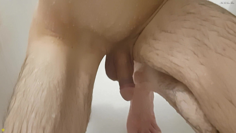 HeIsSooThin: Chupando um vibrador para ver se eu fico com tesão