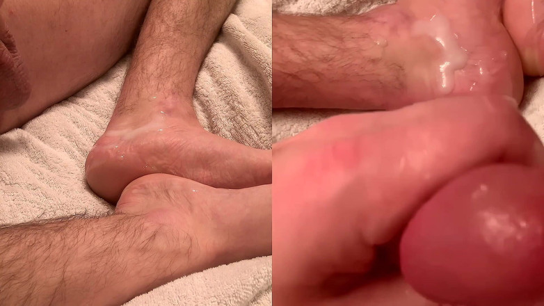 NakedFoxx: Ibadah kaki saya yang ditampar air mani
