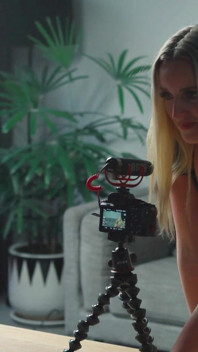 Flip the Script Featuring Charlie Forde, Woody Alyx