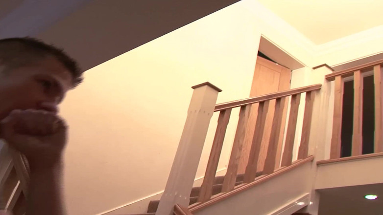 UK FAMILY FUCKERS: 隔壁的青少年继女