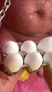 Easter Bunny Lays Its Eggs 1