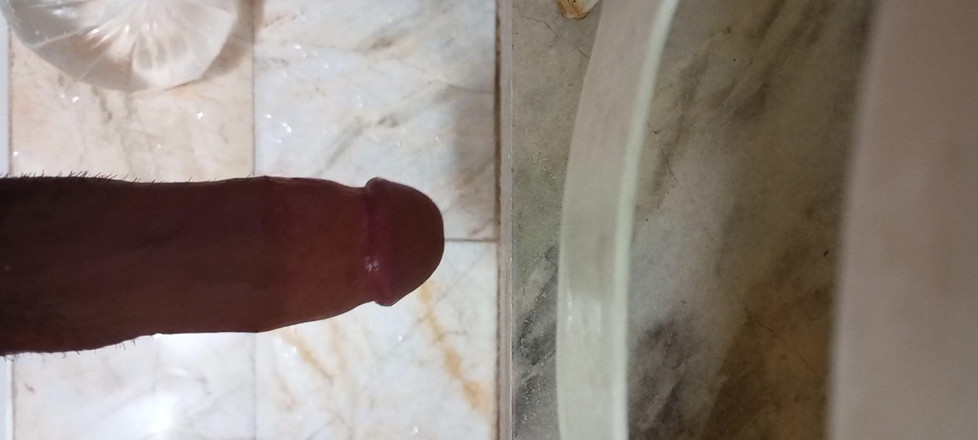 Shayan Deniz: Cewek sange ini lagi asik muasin memeknya pakai mainan seks...