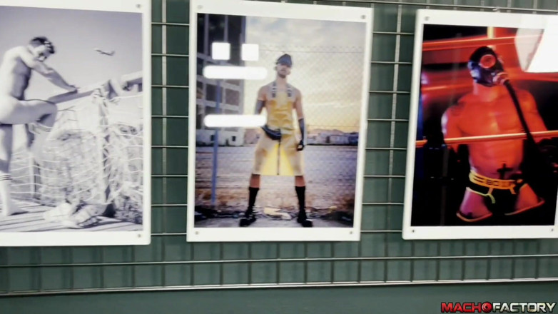 Macho factory: When the Photographer Leaves, the Two Models Fuck Uncontrollably
