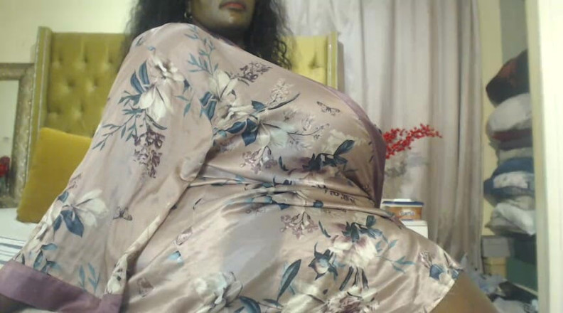 Legendary Booty Overdose: Gorda mamãe brinca com vibrador e striptease