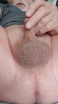 Batang kecil molek melancap, merasai air mani sendiri