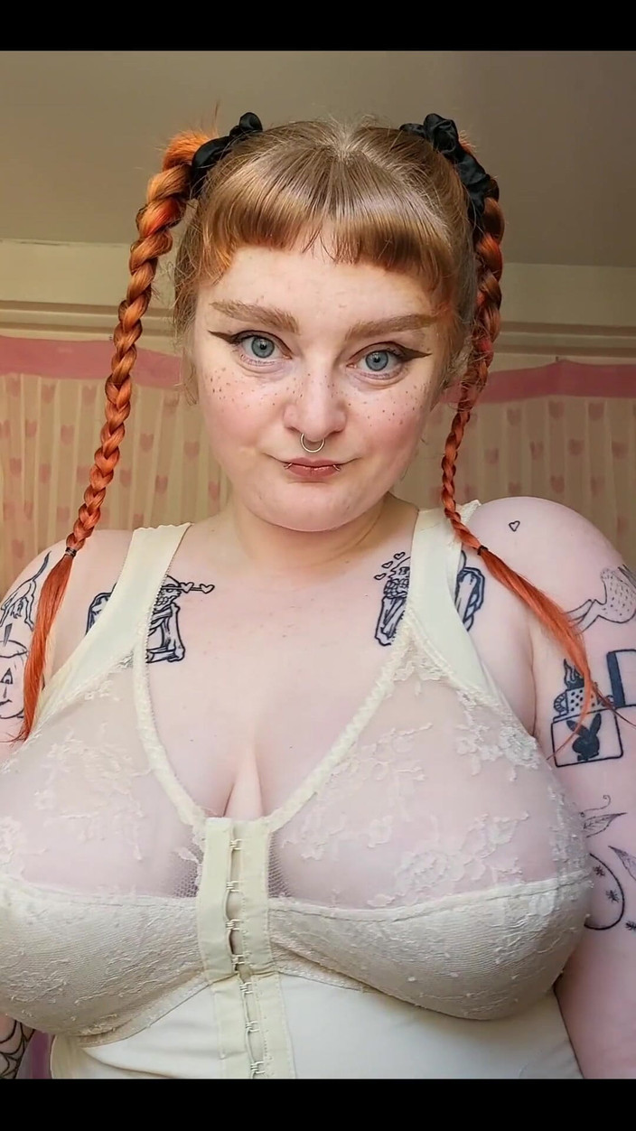 Bunny Royle: Bu hafta sonu en harika koltuk altı ibadeti seansını yaptım