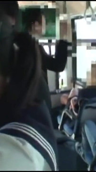 Kenikmatan rahasia terungkap di bus -1