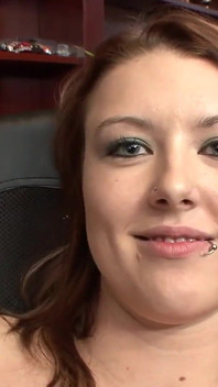 Teen virgin Cammie Fox a big slut with smooth pussy likes to get penetrated