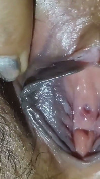 Finnger Her Pussy and Anal with Sex Toys