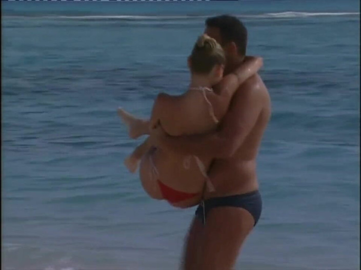 XTime Vod: Leccare scopando un grosso cazzo succhiare quartetto sulla spiaggia
