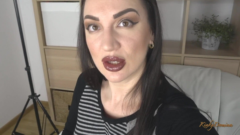 KinkyDomina: Mesmerizing juicy brown lips make you happy