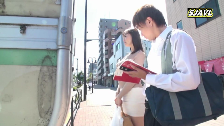 Studio JAV Launcher: Married Woman Presses Against Me on a Packed Bus. - B