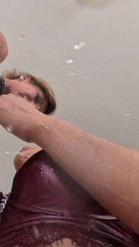 女孩对女孩金色淋浴汇编 gopro 版