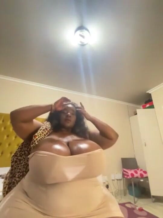 Legendary Booty Overdose: Horny Busty MILF Tits Worship