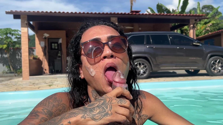 SX Producer: Ho succhiato il bastardo in piscina e ho preso il...