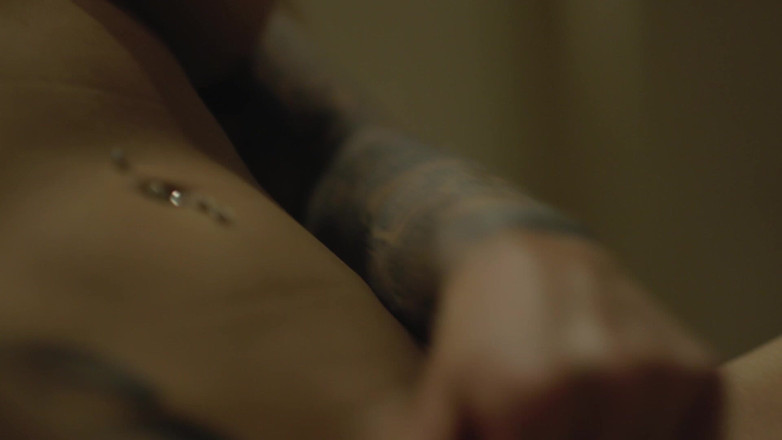 SweetheartVideo: Lesbiche che giocano con il culo