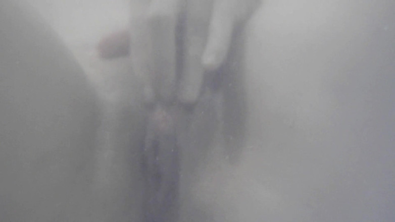 Sitivintage: Masturbating in the bathtub closeup