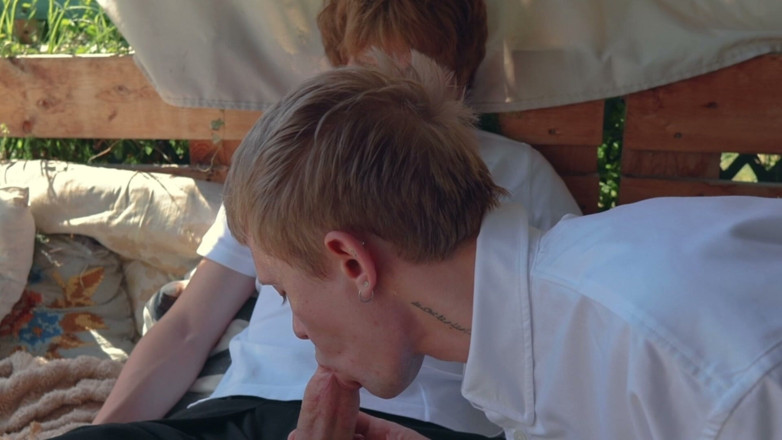 Ethan Lestray: College Boys in the Backyard Big Dick Top Throatfucks the...