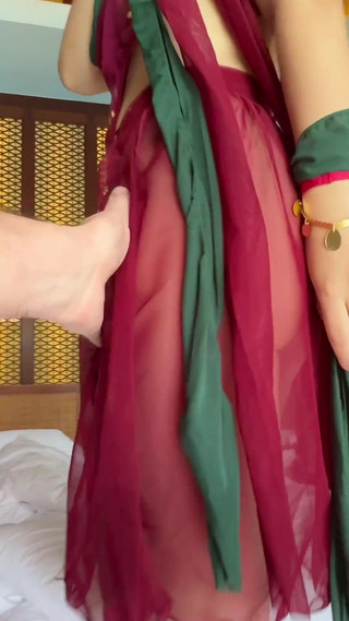 Lulu Wild: Lulu wild- Asyalı jav aktris cennette dölleniyor