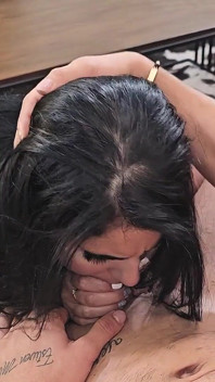 창녀처럼 춤을 추고 비명을 지르는 작은 거유 소녀 - Danner Mendez & Amandarabbitxxx
