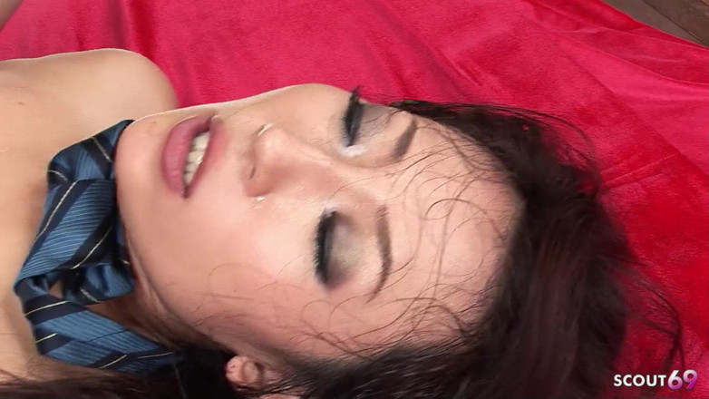 Asian porn collection: Asian MILF Yuki Fucked Hard in a Threesome and Squirted...