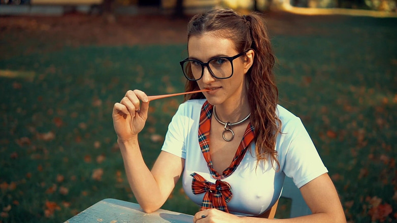 Piper Blush: Sınıf için üniforma