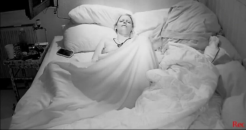 KittieNoOne: Påkommen med att masterbating