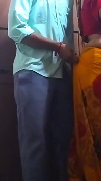 Bhabhi เพื่อนบ้านอินเดียตัวจริงโดนเพื่อนบ้านเย็ดอย่างลับๆ