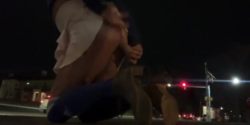 CindieLove: Wunderschöne dildo-schlampen-abenteuer von Cindie Love im freien