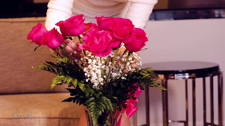 Black Label Magazine: Risque Rendez-vous, épisode 2