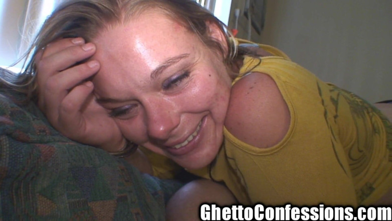 Ghetto Confessions: Curva fericită din ghetou Woods suge pula frumos