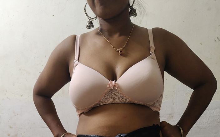 Divyaraj99: Meri Chacheri Bahan