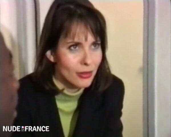 La France a Poil: Di bawah si dia bijaksana dan suci kelihatan menyembunyikan seks...