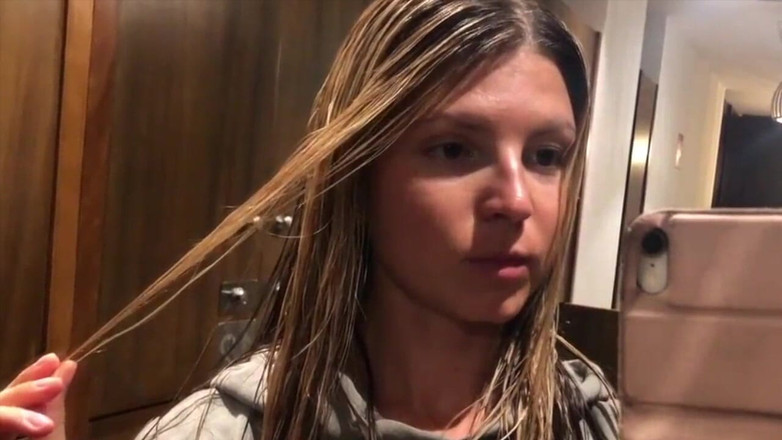 Gina Gerson: Pepek Mencukur Solo