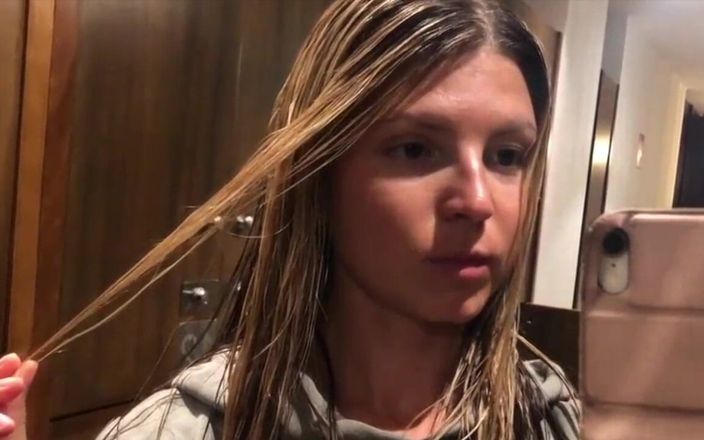 Gina Gerson: Holení kundičky Solo