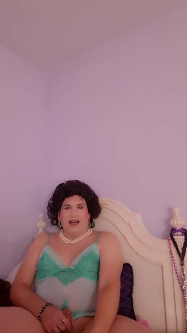 Victoria Lecherri: Sognando di essere una moglie trans!