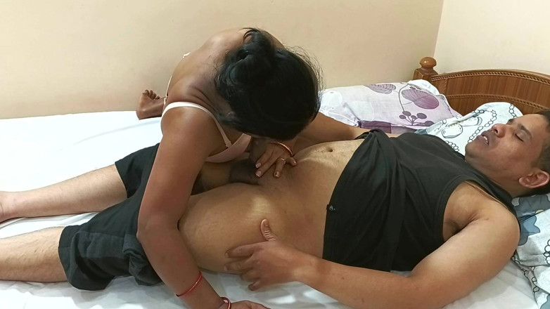 Popmini: Mumbai komşu seksi teyze penisimin üzerinde büyük götüne biniyor