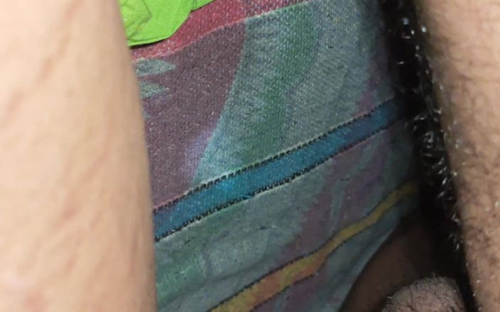 Village sexy couple Video: Menina recém-conheceda fodida e gozada. O primeiro orgasmo esguichando dela....