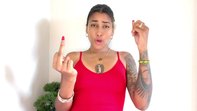Mya Mula Goddess: Meio dedo perdedor pornô