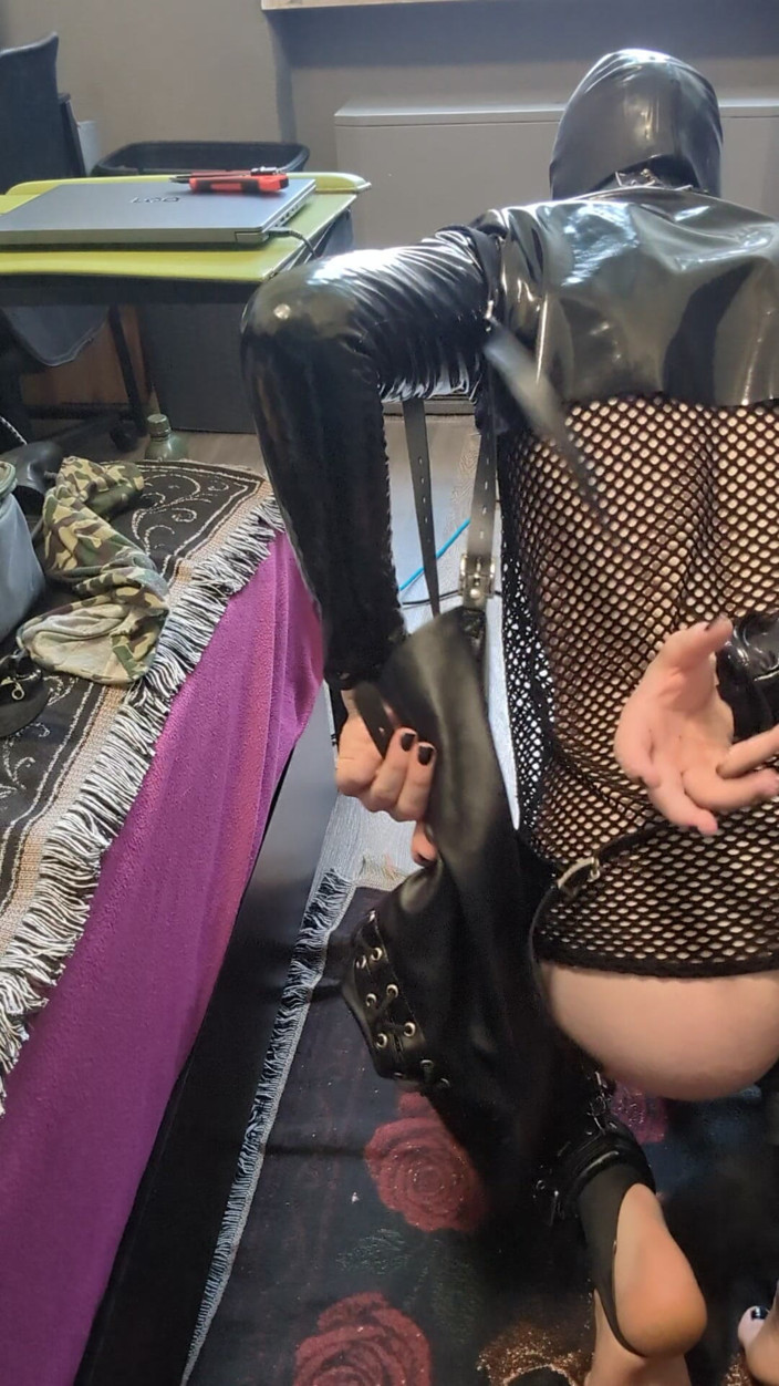 AJ_the_catgirl: Chaising паличка в рабстві
