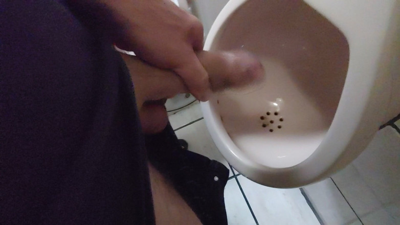 BruxoAlpha777: Urina mare de pulă