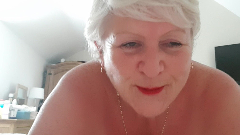 Uk Joolz: Jen Punčocháče Žádné kalhotky