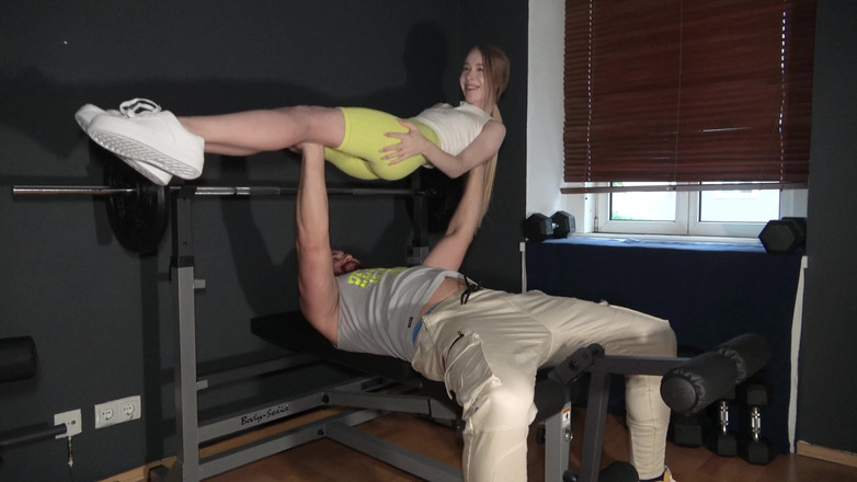 Pornforce: He Benchpressed Her - 45kg Teen Fucked by 2 Meter Meat Mountain