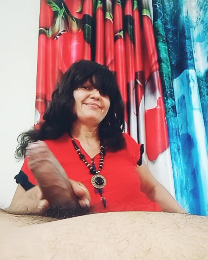 Bolly Karma: रंडी पत्नी बड़े काले लंड को श्रद्धांजलि