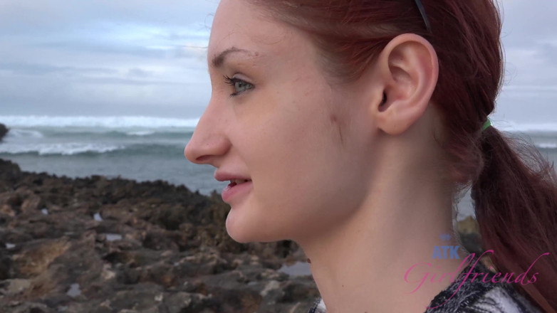 ATK Fans (Girlfriends): Vacanze virtuali in Hawaii con Violet Monroe 5/5