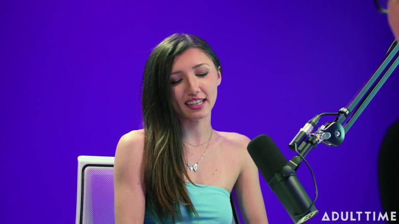 Adult Time Podcast: Maya Woulfe: Phone S*x, Edging, &amp; Loving Gonzo Scenes | the Adult...