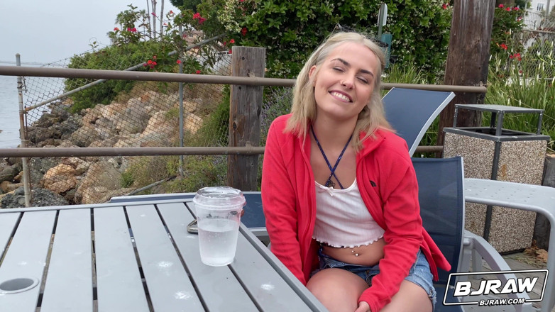 BJ Raw: Bjraw Chanel Camryn se otevírá pro horkou nálož