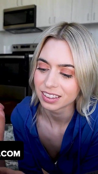 Üvey babasıyla seks ed